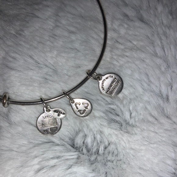 alex and ani lotus bracelet - Picture 4 of 5